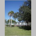 The back yard and tennis court of the condo where Yvette RICHARD and Dave COLE stayed in Florida. 2009 (912.22 KB)