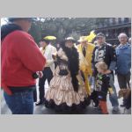 Dave COLE meeting some Mardi Gras carnival characters in New Orleans, Louisiana. 2010 (868.86 KB)
