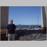 Dave COLE in front of Rocky Point island in Puerto Punasco harbor, a port in northern Mexico 2010 (1016.98 KB)